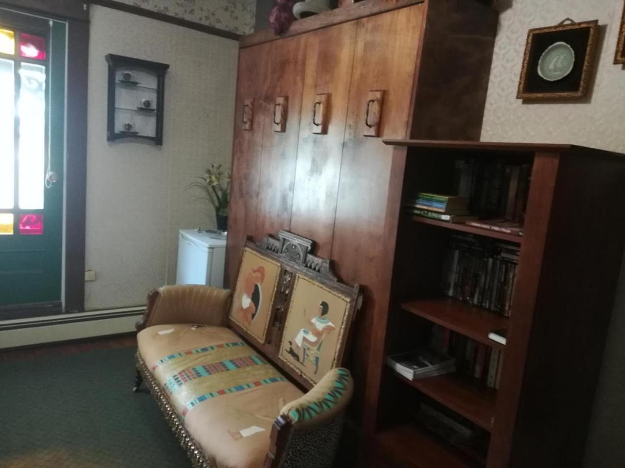 Colonial Charm Inn Σάρλοτ Τάουν Εξωτερικό φωτογραφία